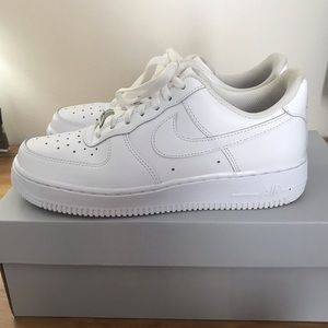Nike Air Force 1 White Low